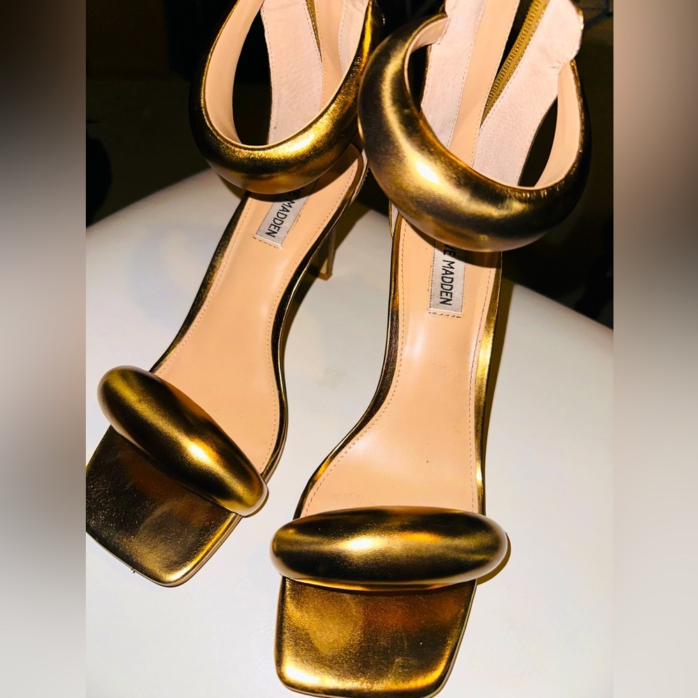 STEVE MADDEN Puff Strap Heels (Worn Once)